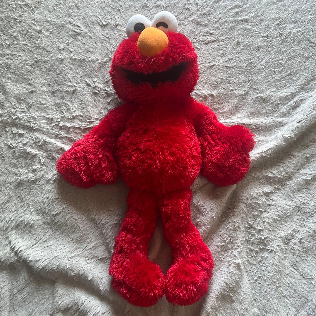 エルモぬいぐるみ