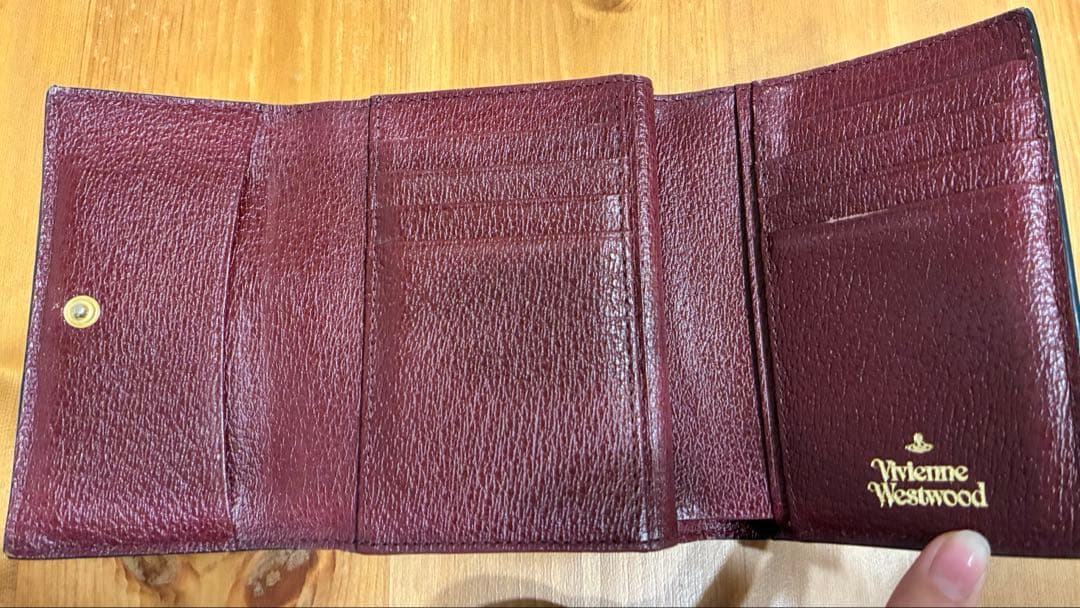 ヴィヴィアンウエストウッド 三つ折り財布 がま口 ワインレッド ボルドー