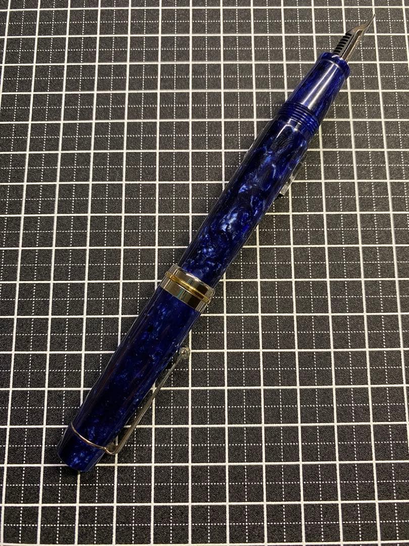 DELTA VINTAGE collection Blue 万年筆　字幅F