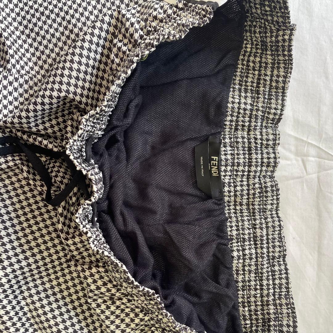 新品 FENDI スイムショーツ 千鳥格子 サイドロゴ ショートパンツ