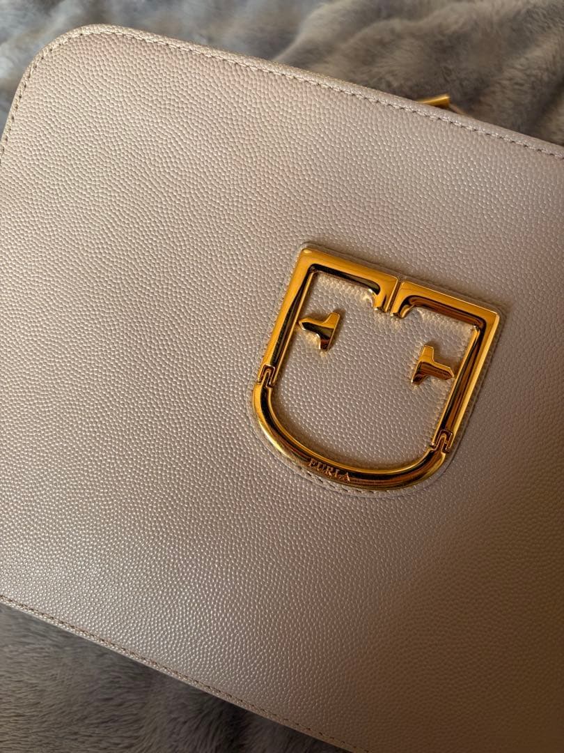 【極美品】フルラ　チェーン ショルダーバッグ