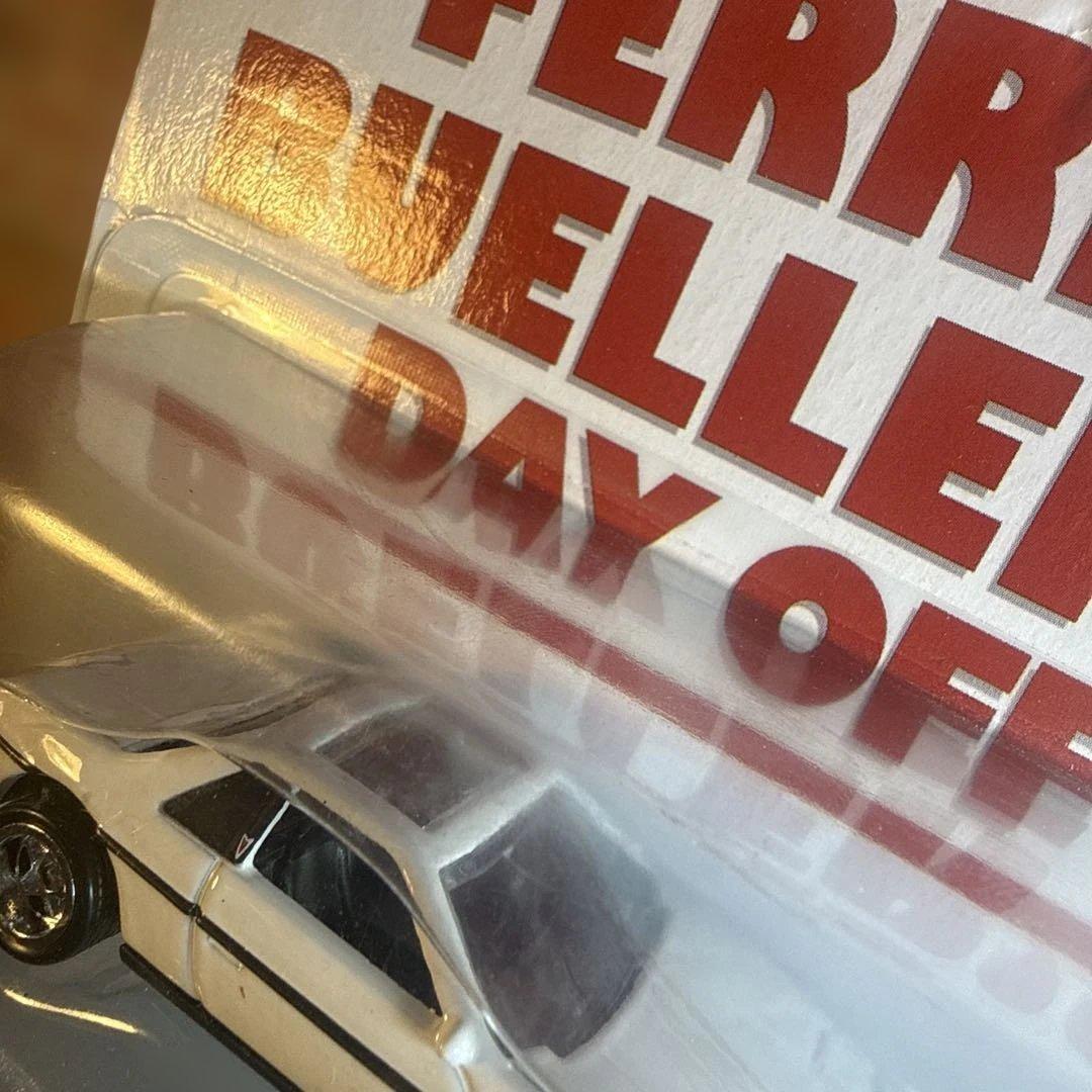 ホットウィール '84 ポンティアック フィエロ フェリスはある朝突然に