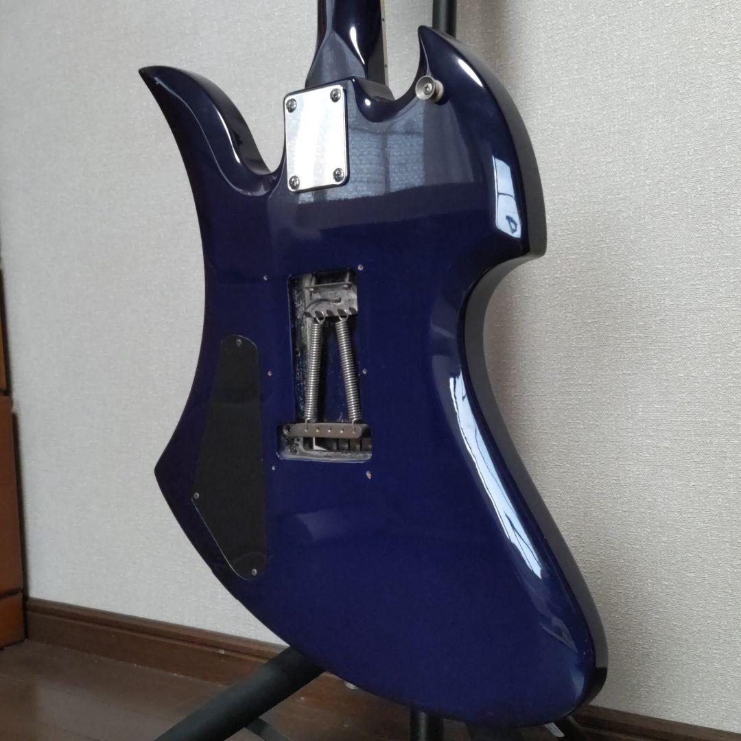 海外製モッキンバード ギター、スタンド付き