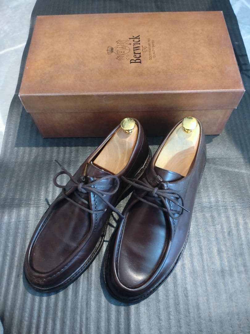 Berwick 5337LAVLDB チロリアンシューズ