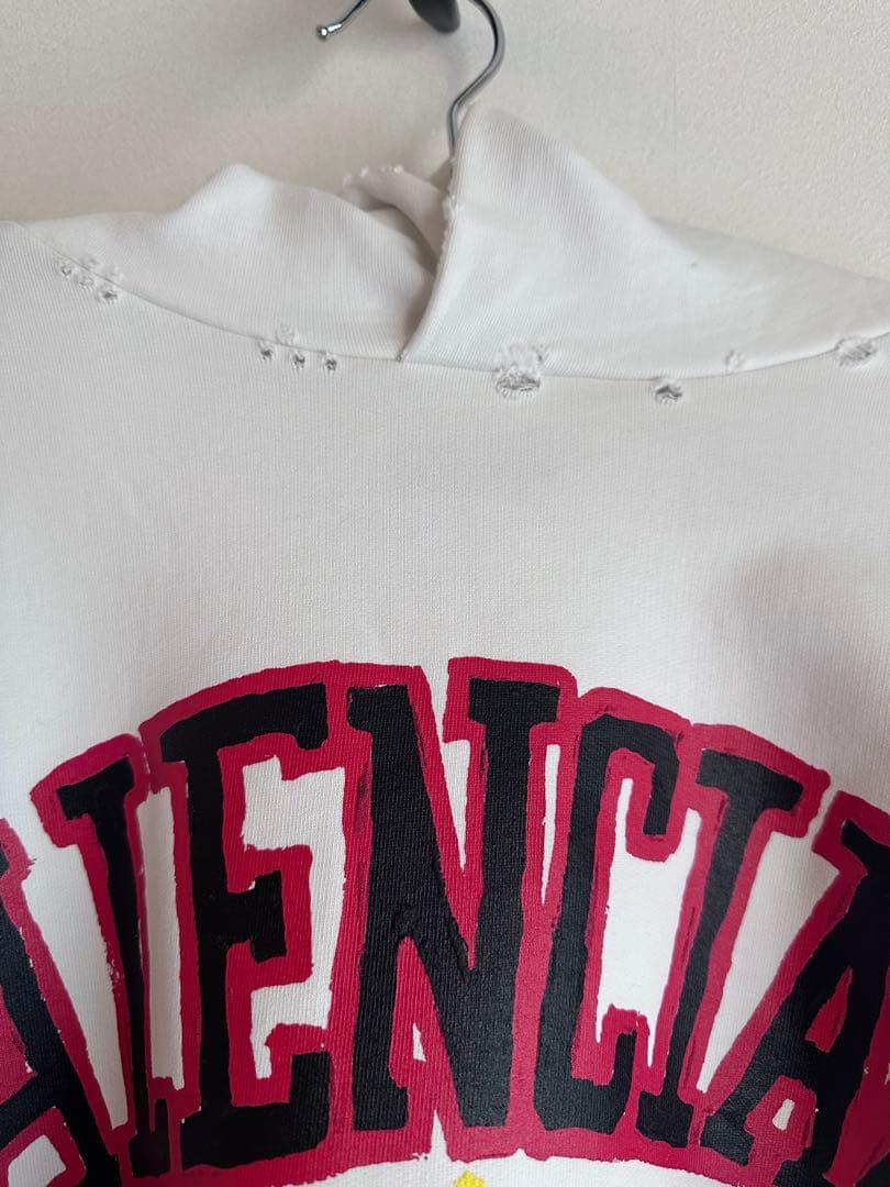 バレンシアガ　23AW カレッジ　プルオーバーパーカー　クリーニング済み