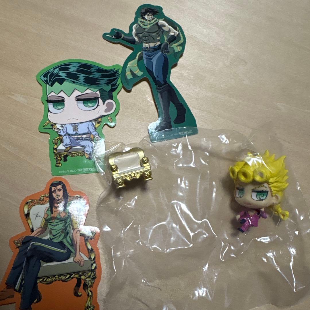 ジョジョワールド　3　テーブルマナールーレット　岸辺露伴　シーザー　アクスタ