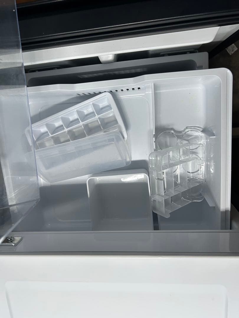 【送料込・美品】2023年製 Hisense冷蔵庫｜引越し早期売却・値段相談可