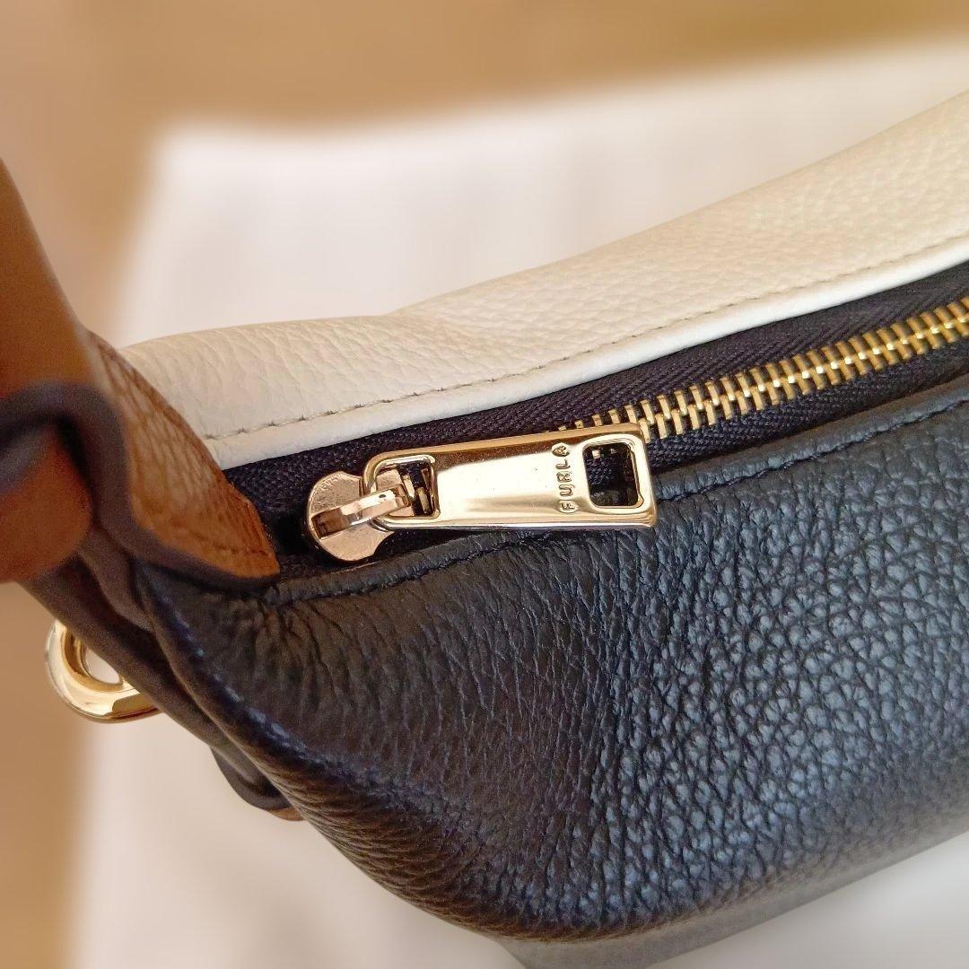 フルラ　バイカラー　ハンドバッグ