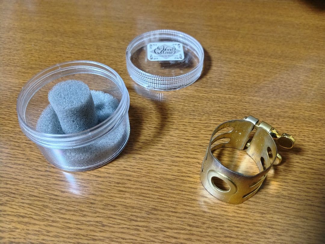 ウッドストーンテナーサックスセルマーラバー用リガチャー（サテンゴールドプレート）