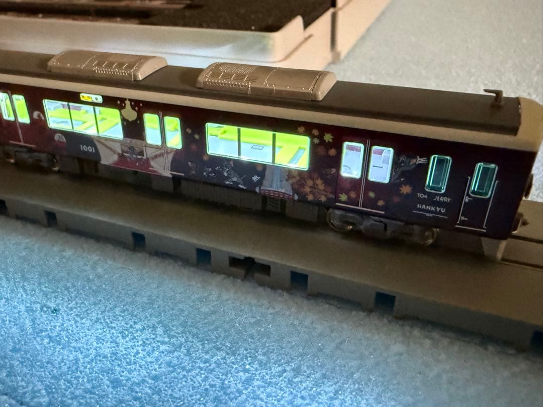 阪急電車 1300系 宝塚線 トムとジェリー号 8両編成セット 動力付　室内灯付