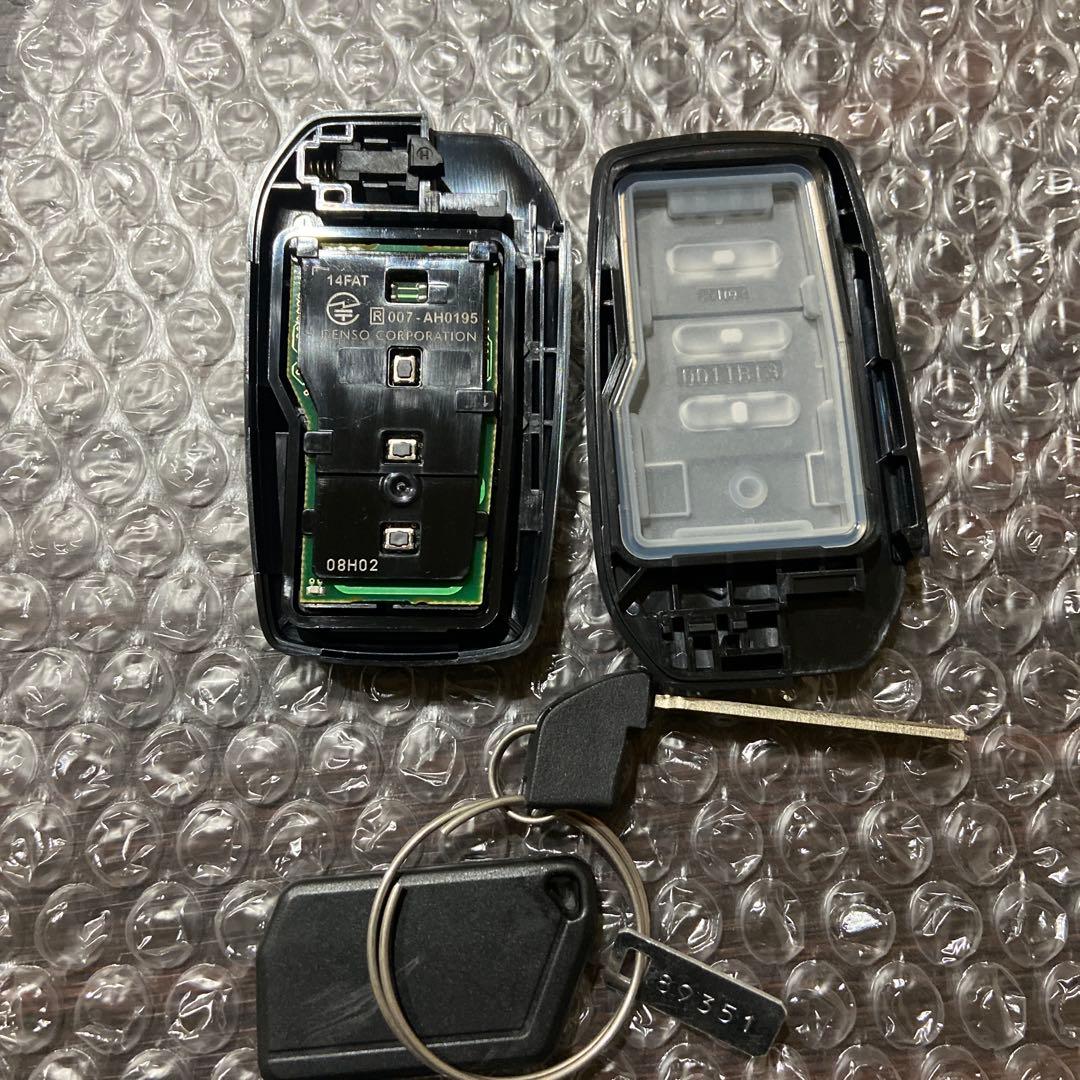 未使用　トヨタ　250ランドクルーザー 純正スマートキー3ツボタン