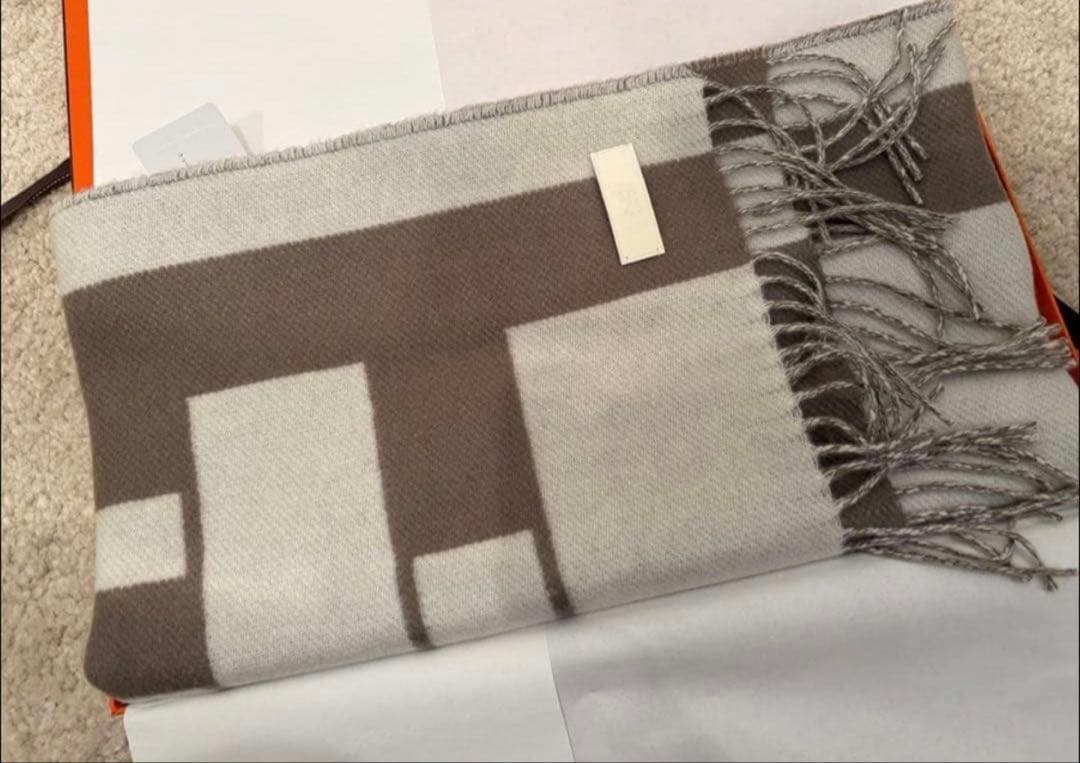 新品未使用　エルメス　マフラー　コンクール