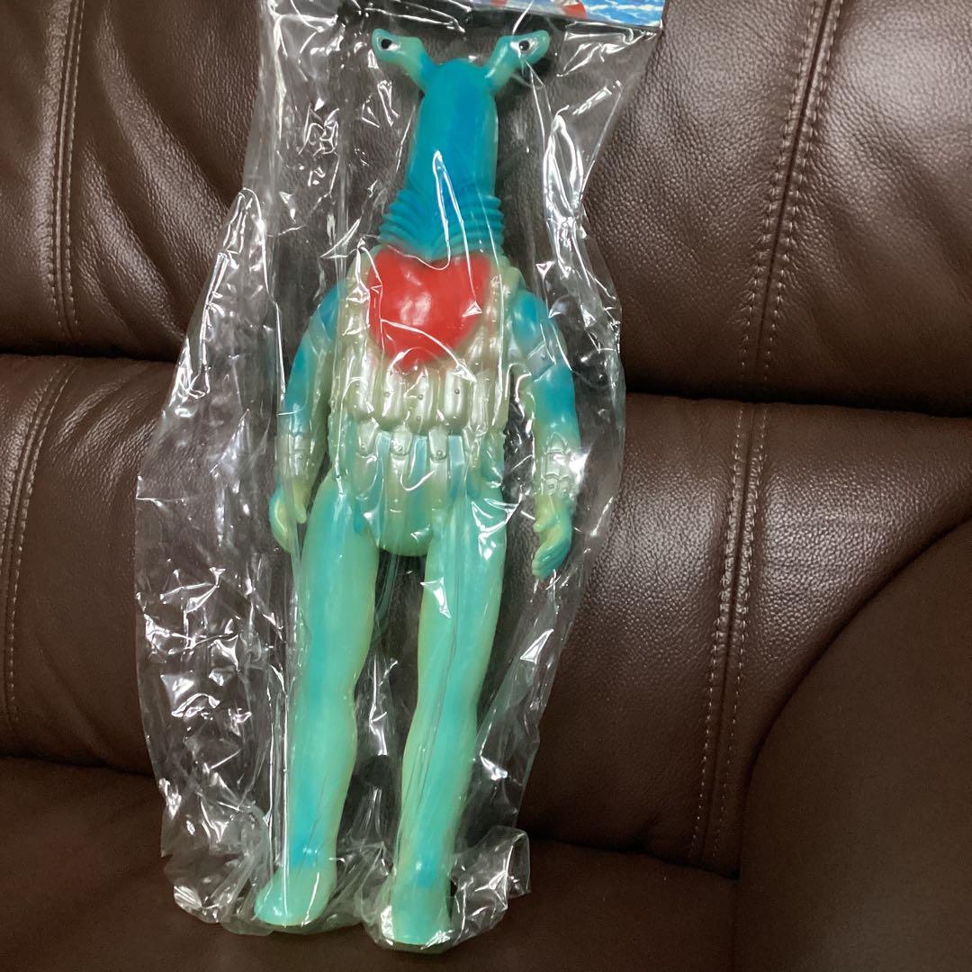 ブルマァク 蓄光ペガッサ星人特大　新品未開封　ＰＯＰＹ版