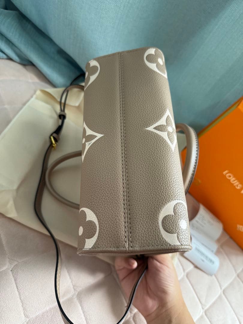 希少✨️ベージュ モノグラム ショルダーバッグ