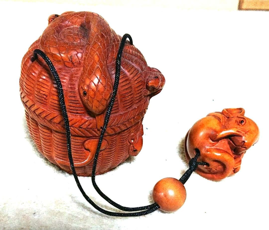 蛇と鼠デザイン提げ物