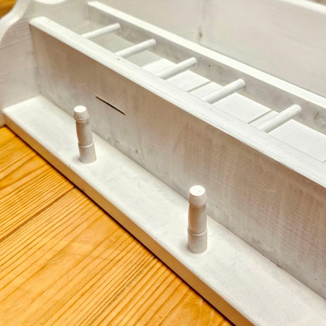 O*i様 木製カントリーシェルフ　訳あり　ホワイト　シャビー　アンティーク　壁掛