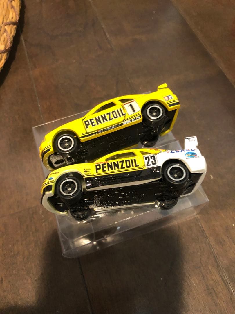 トミカ　ペンズオイル　GTR  R34