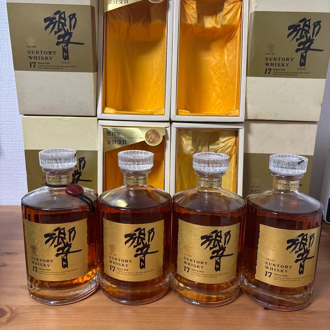 サントリーウイスキー　響17年　ゴールドラベル　4点セット　箱付き　未開封