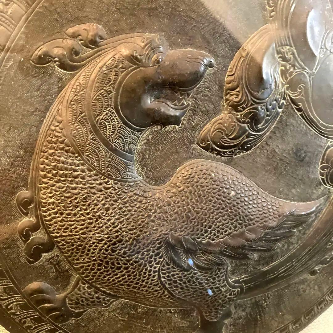 中近東アンティーク　オリエント古美術　躍動感がありゴージャスな鳥の銅板