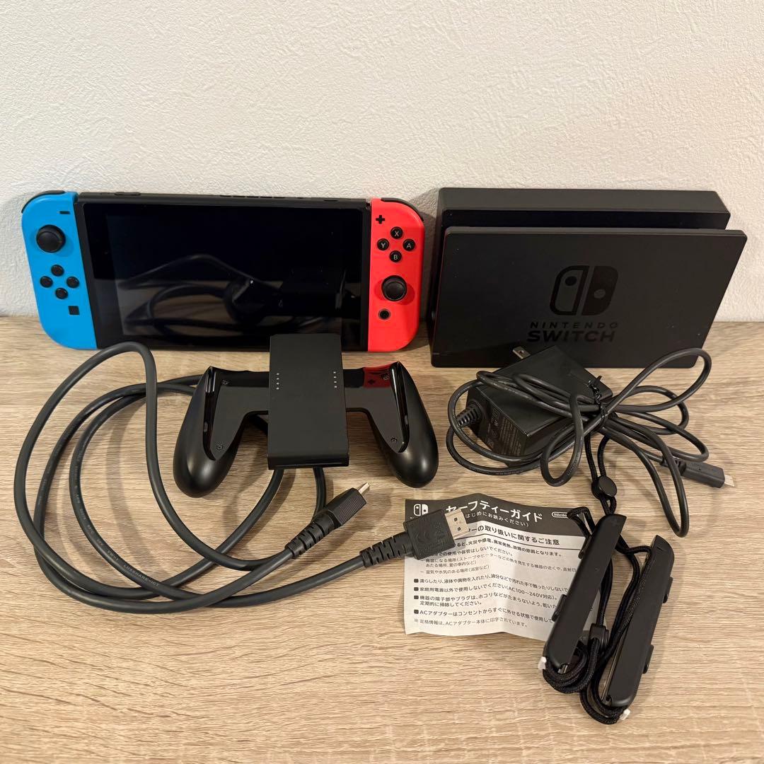 【出品12/16まで】 NintendoSwitch 本体 青/赤Joy-Con