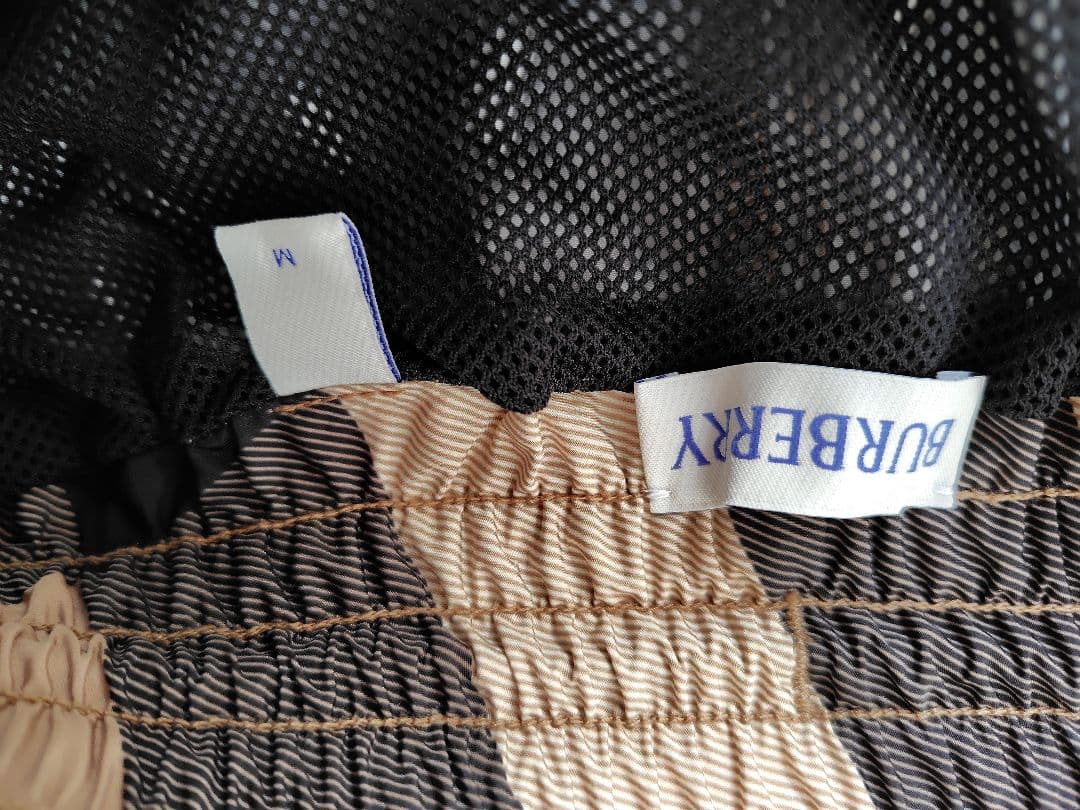 バーバリー スイムパンツ 水着 ノバチェック ベージュ/黒/赤