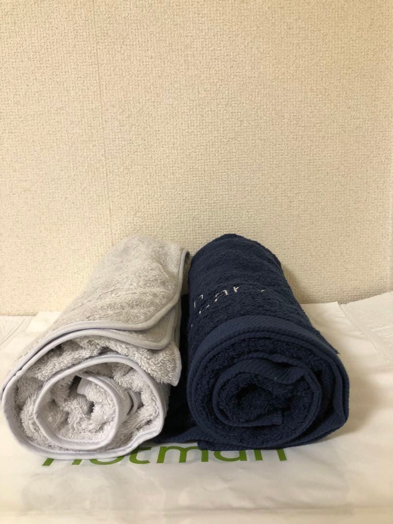 専用ホットマン（HOT MAN）1秒バスタオル　ライトグレーとネイビー２枚