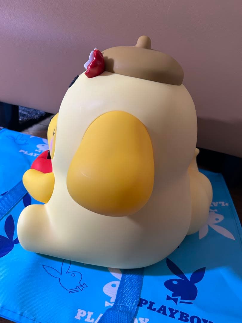 蜜*様 海外ファミリーマート限定 ポムポムプリン 巨大 フィギュア 貯金箱