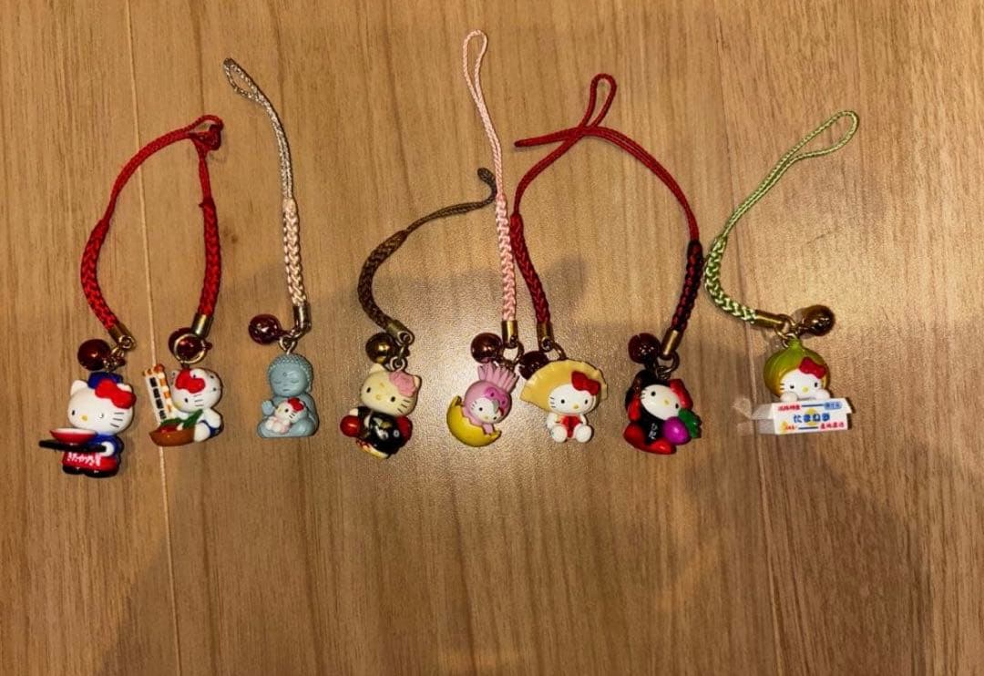 当地キティ46個まとめ売り 根付け ストラップ キーホルダー レア