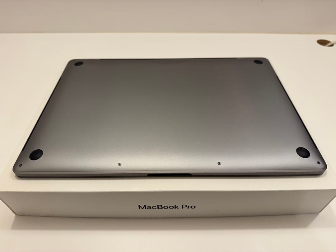 【箱付】MacBook Pro 15-inch (2016) 256GB