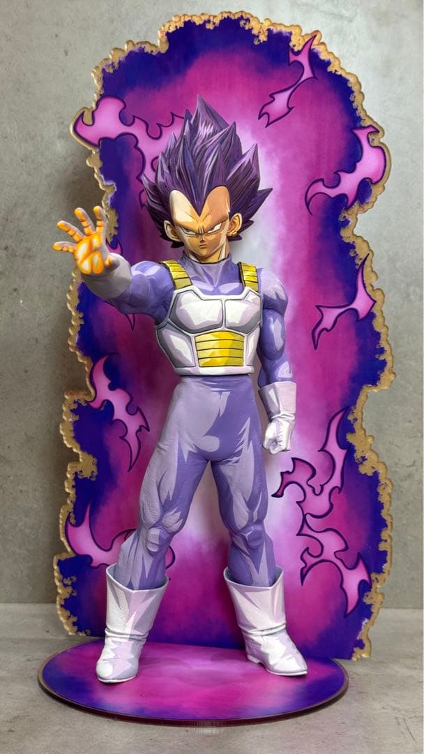 ドラゴンボール ベジータフィギュア紫台座付き