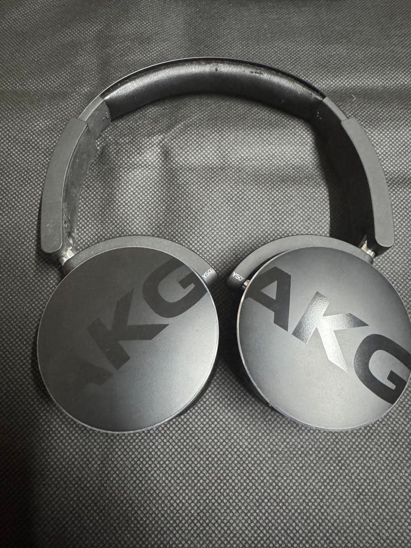 AKG Y50BT Bluetoothヘッドホン密閉型ブラック