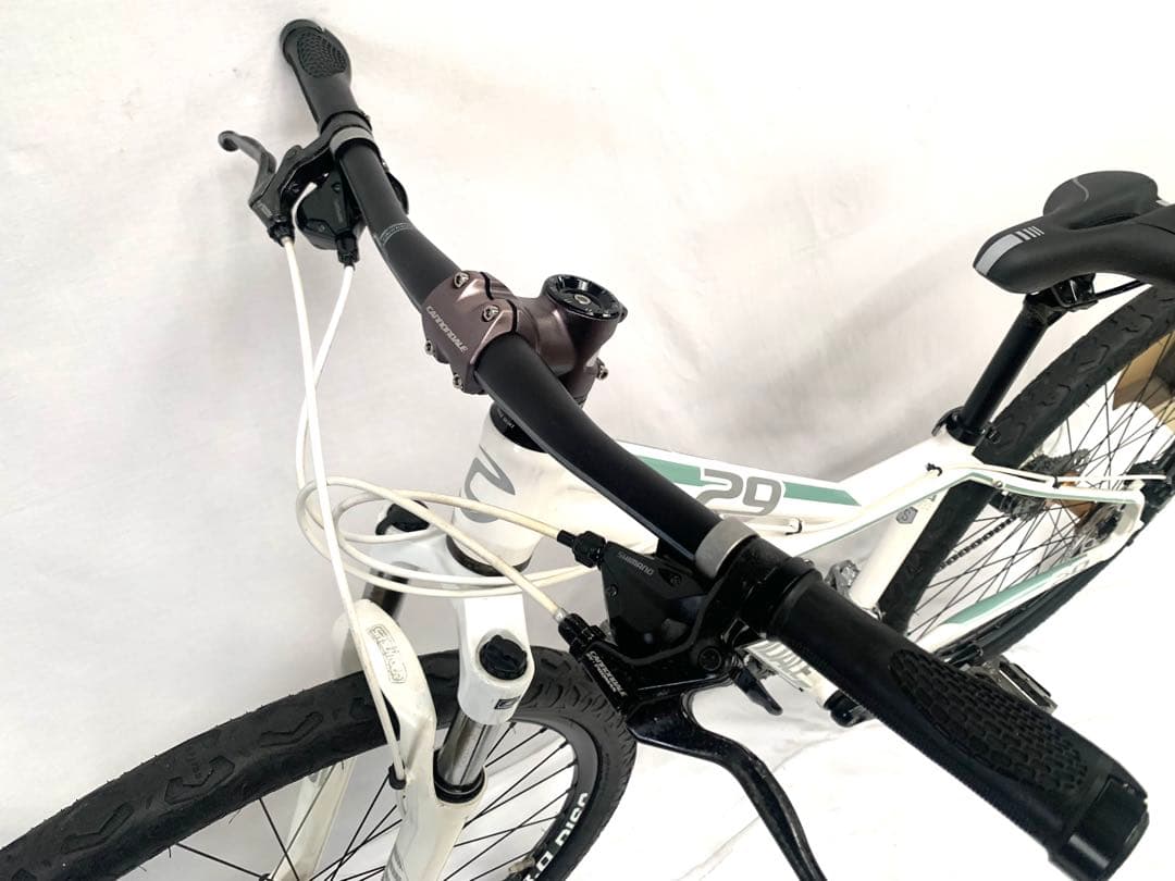 【即乘】送料無料 CANNONDALEディスク式MTBTANGO24速29インチ