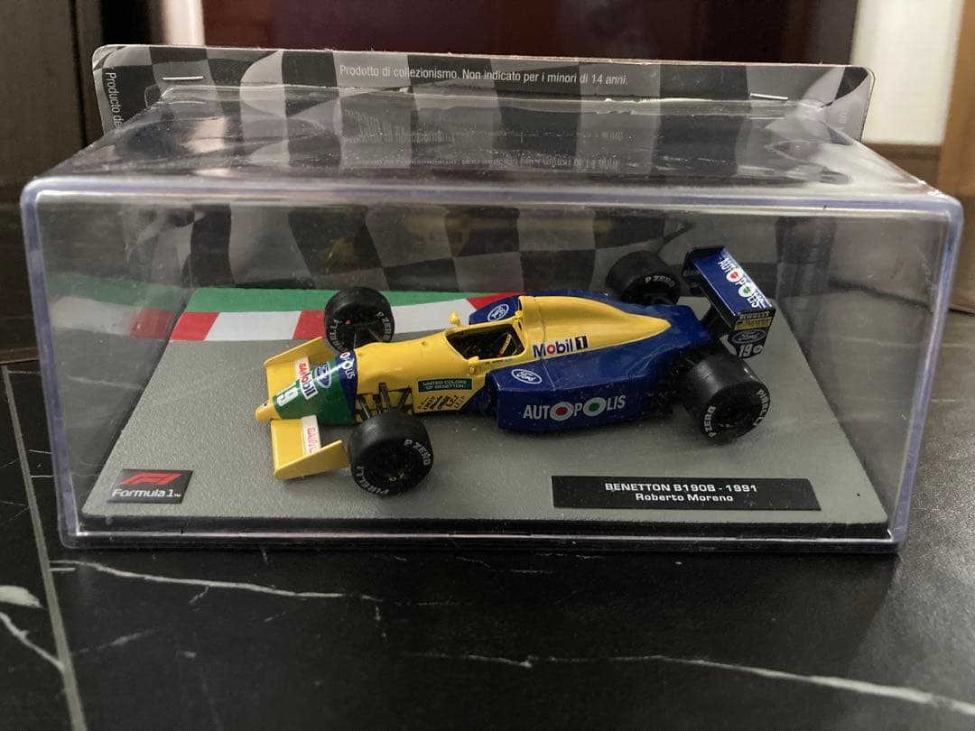 激レア　日本未発売　F1マシンコレクション　ベネトンB190B ロベルト　モレノ
