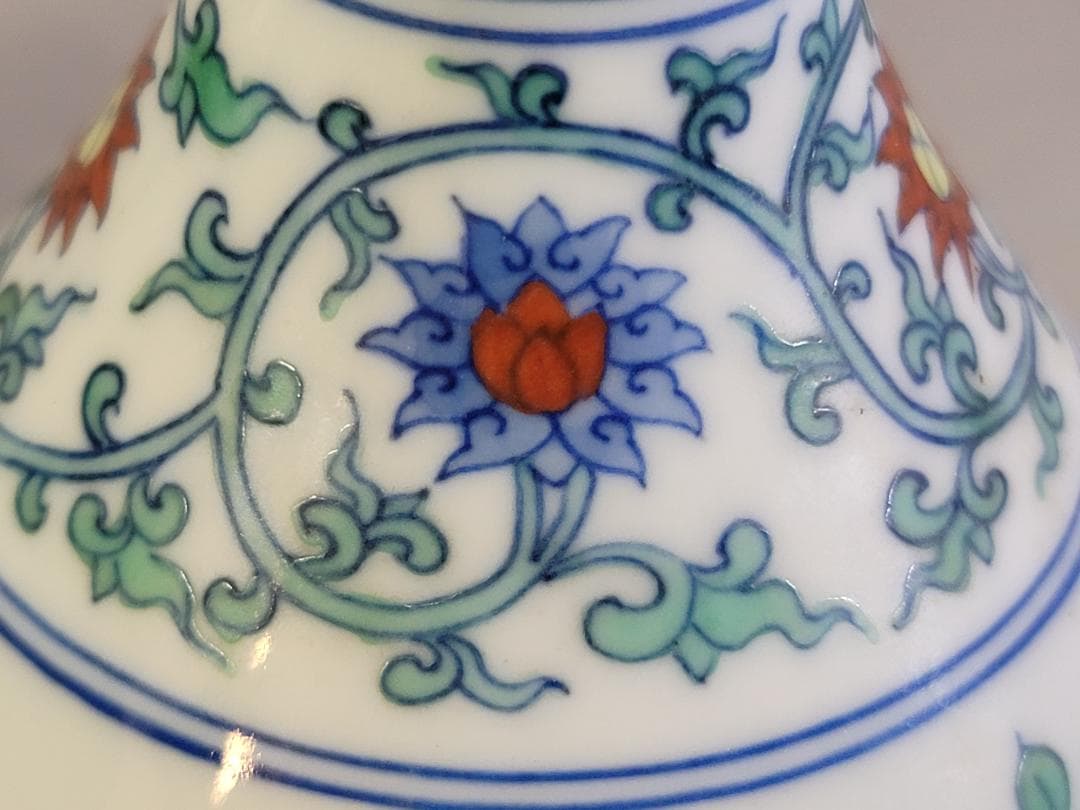 中国美術 色絵 花鳥模様 花瓶 高さ17.7cm DT402