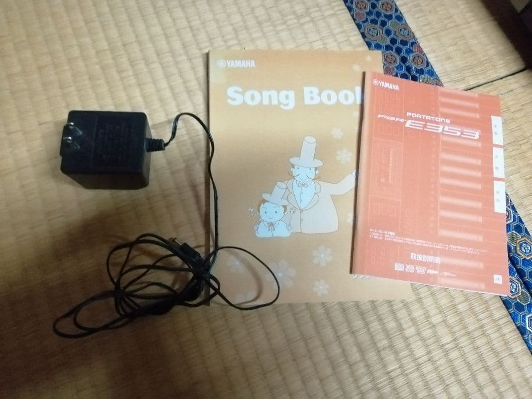 Yamaha PSR-E453 61鍵 シルバーキーボード