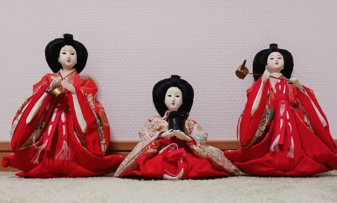 桐箱入り雛人形　七段飾り