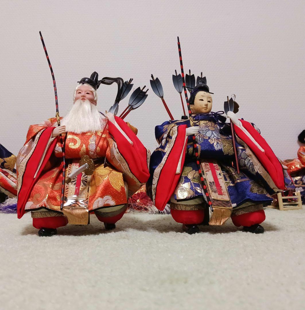 桐箱入り雛人形　七段飾り