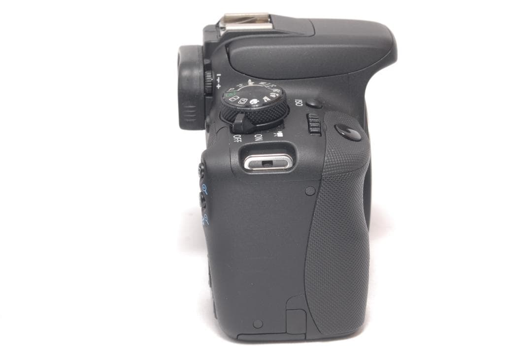 ⭐️超望遠レンズ付き⭐️Canon Kiss X7 キャノン　デジタル一眼レフ