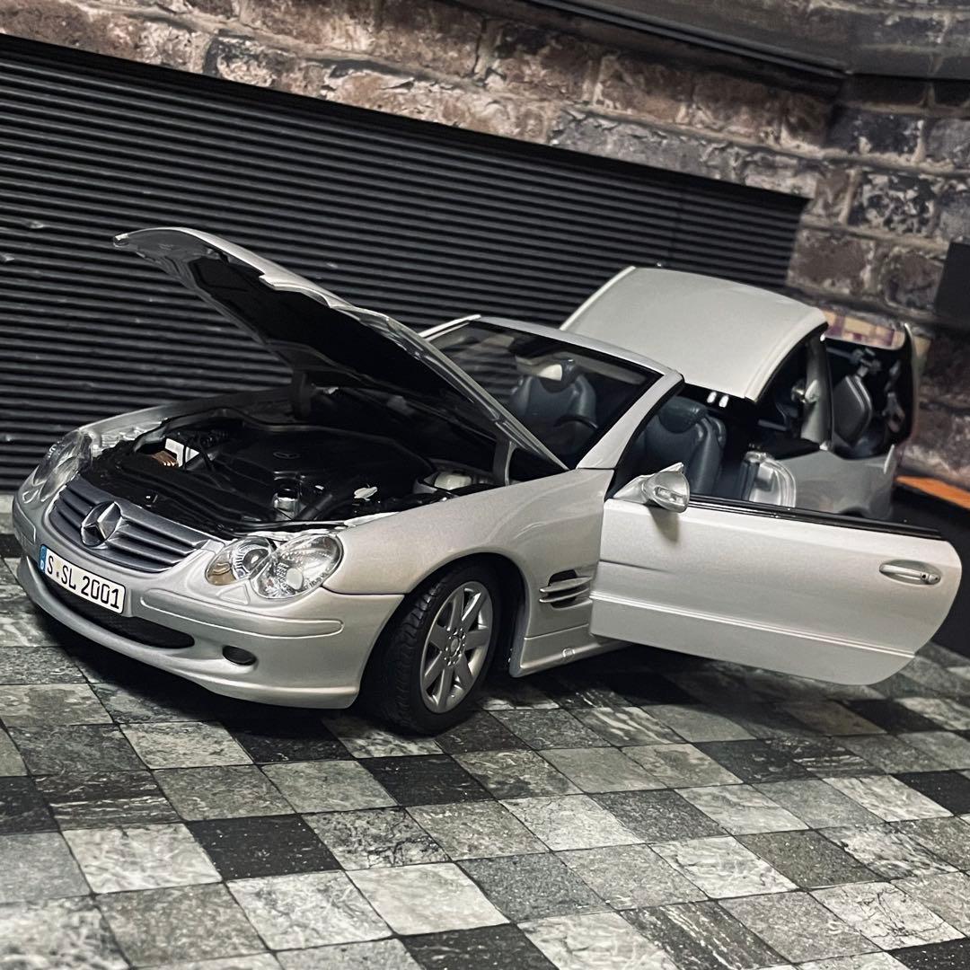 ディーラー特注 1/18 PMA メルセデス・ベンツ SL500 (R230)