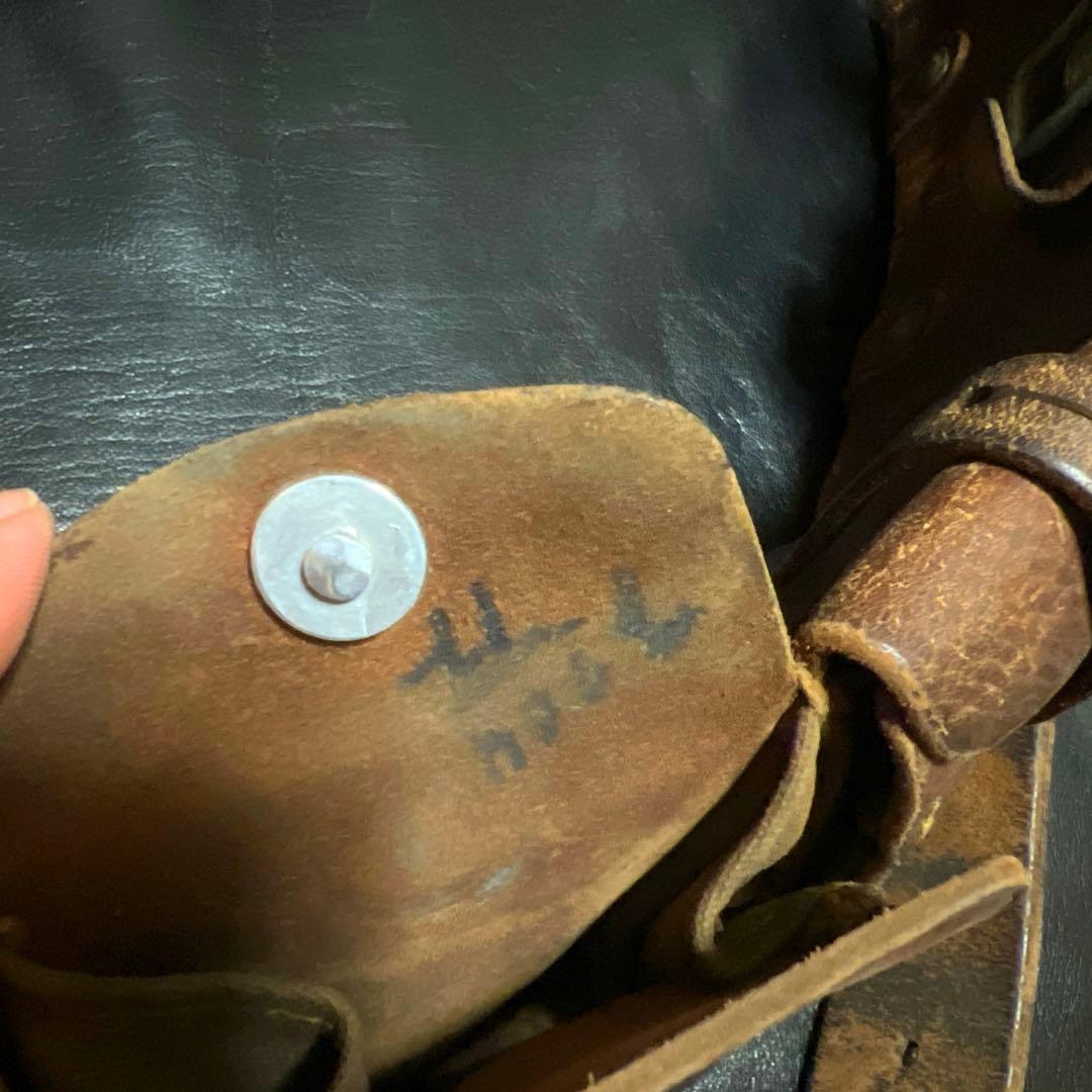 スウェーデン軍　5連　レザー　バンダリア　カオスポーチ