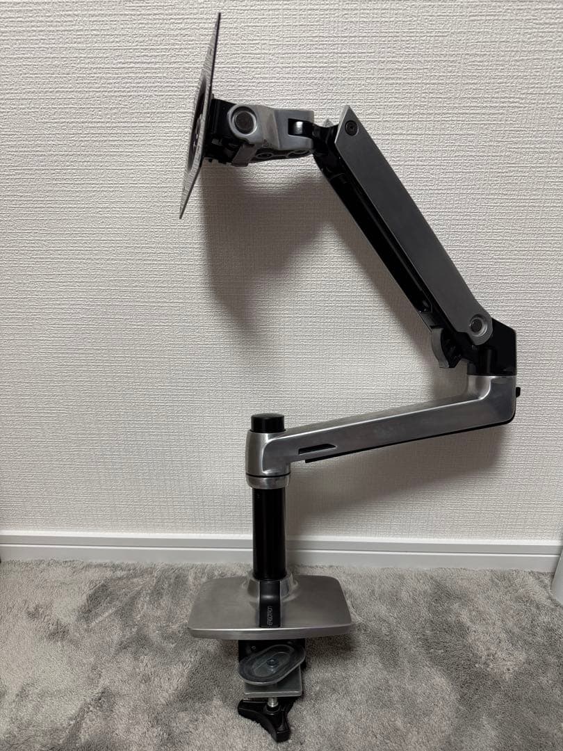 ERGOTRON エルゴトロン LX デスク モニターアーム　シルバー