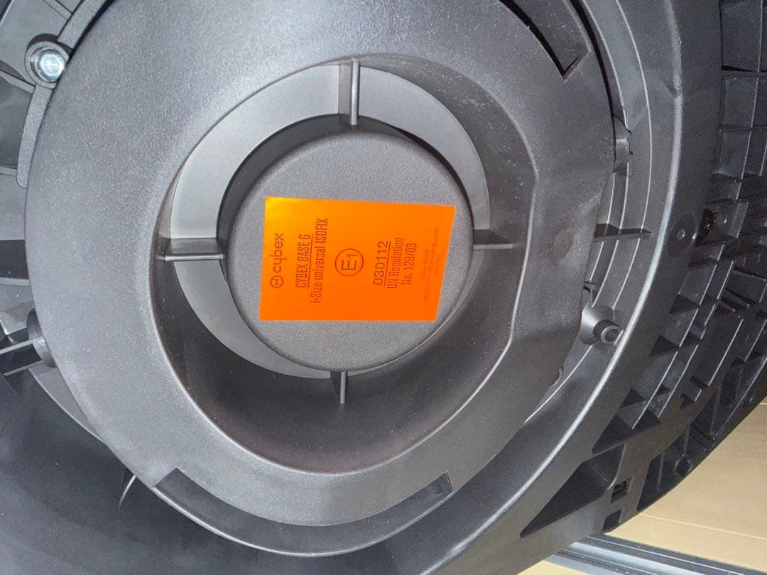 Cybex ブラック チャイルドシート　クラウドG アダプター新品未使用付き