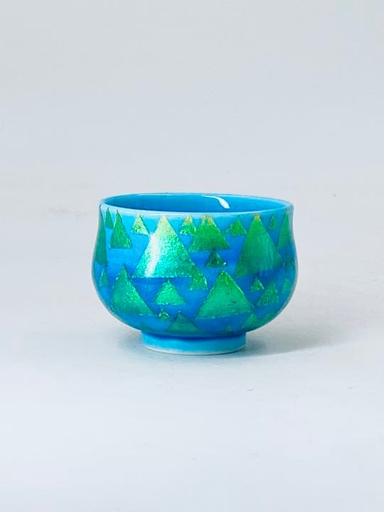 酒器【小野珀子 】釉裏金彩　ぐい呑み　桐共箱　共布　底部在銘　盃