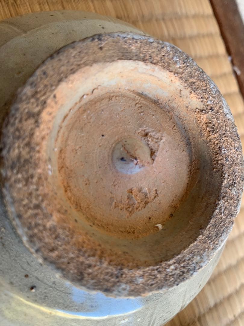 中国宋時代青磁お茶碗と明時代染付小壺