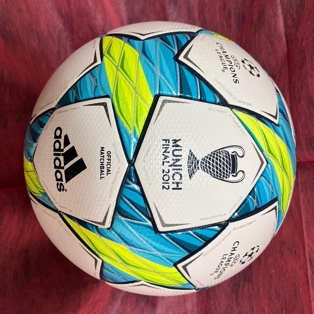 adidas チャンピオンズリーグファイナル2012 サッカーボール