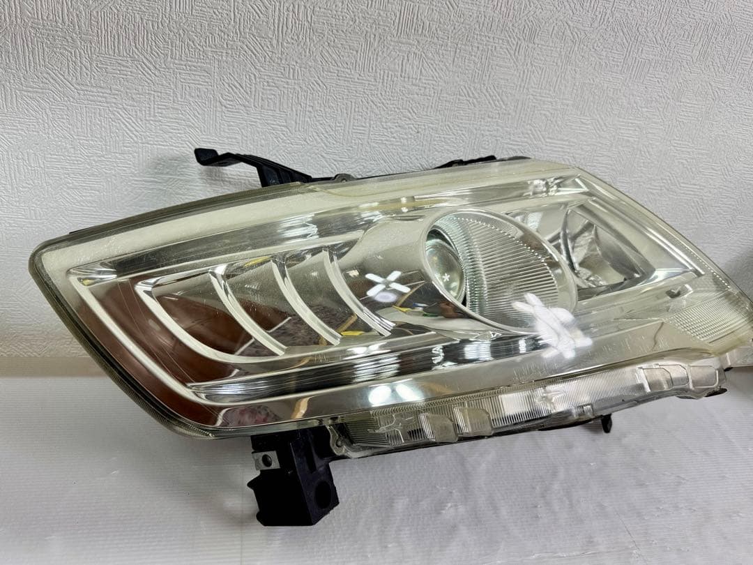 日産 セレナ ハイウェイスター C25 CC25 後期 HID ヘッドライト