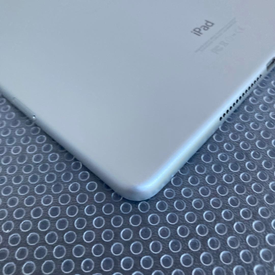 3921 極美品新品級☆電池最良好☆iPad Air2 64GB ソフトバンク☆