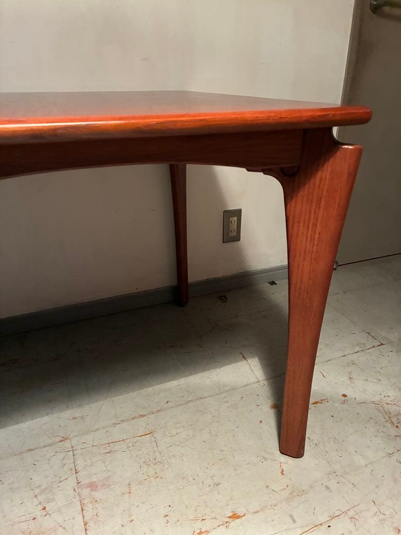 ACTUS BOSCO ダイニングテーブル　朝日木材加工　ダイニングテーブル