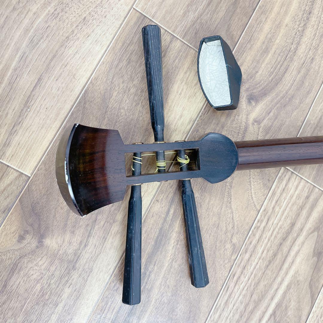 三味線 中棹 紅木 綾杉胴 犬皮 1本溝 和楽器