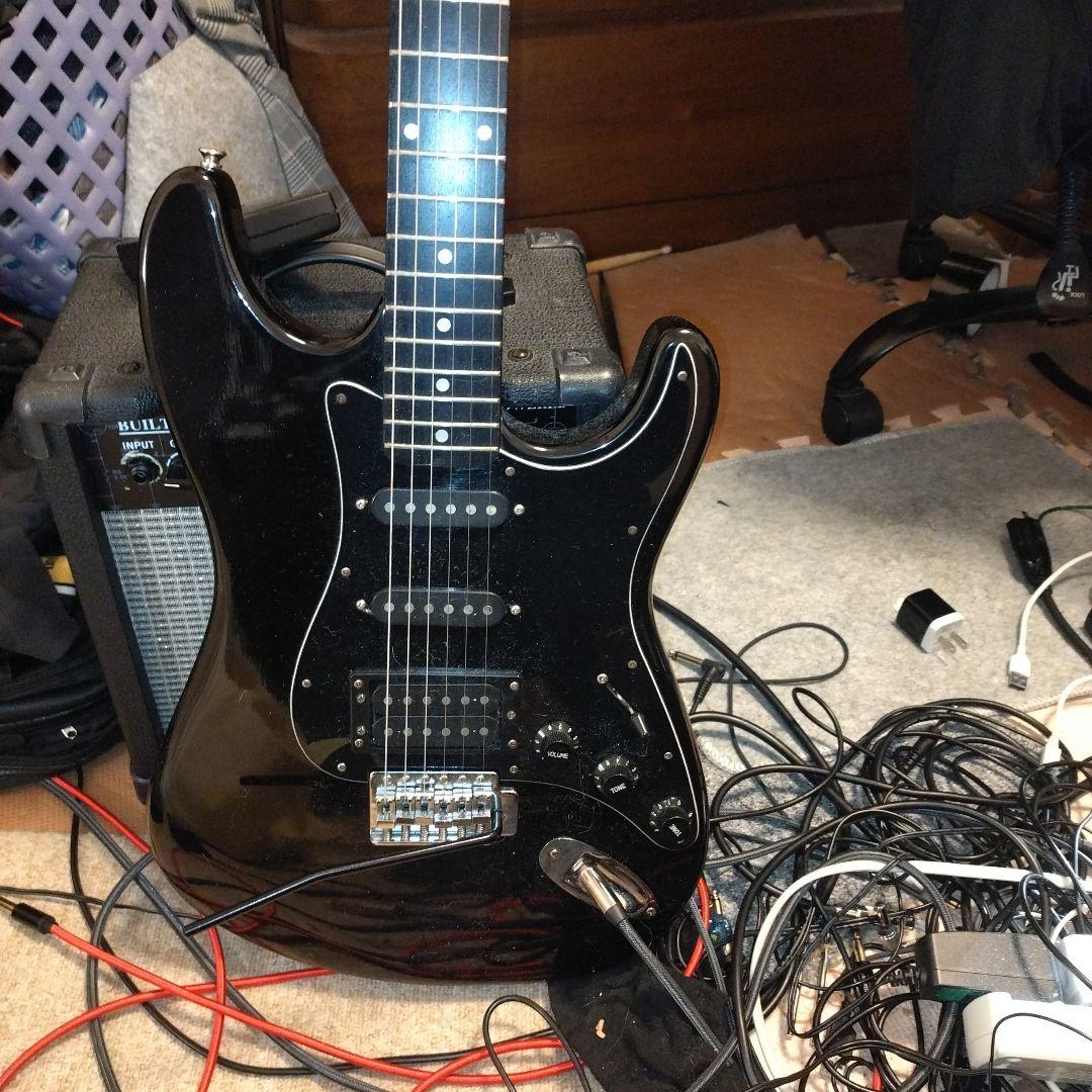 ストラトキャスター ブラック